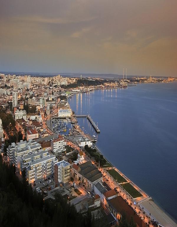 Sea And Marina View Apartment Setúbal Esterno foto